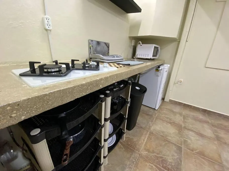 Cozy Studio Apartment Minutes From The Beach Willemstad Curacao