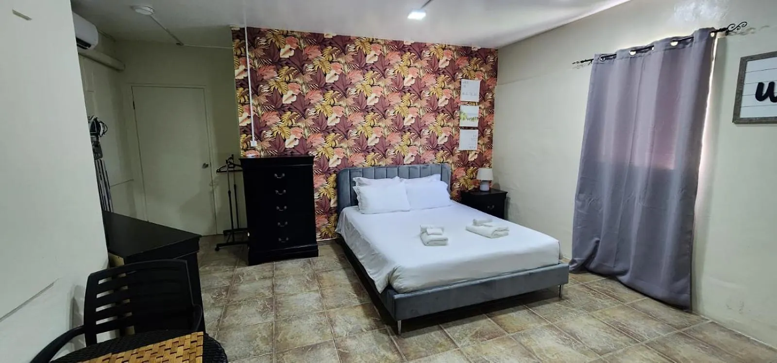 Cozy Studio Apartment Minutes From The Beach Willemstad Curacao